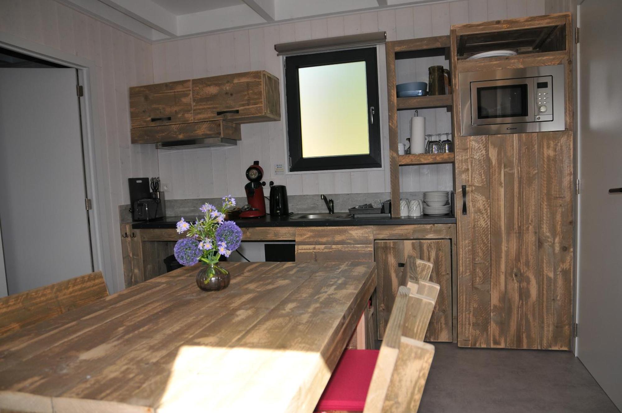 Lodges Arverne Vic-le-Comte Eksteriør billede